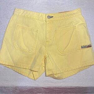 Perfect 🤩 Tommy Hilfiger Front Square Pocket Pastel Yellow Denim Shorts Logo 4